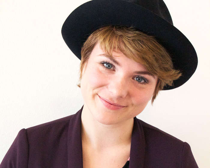 De bästa ledarna är de som byggs upp inom företaget menar Theresa Flodman, marketing director på säljbolaget Key Solutions. Det tillvägagångssättet skapar ett förtroende mellan medarbetaren och ledare